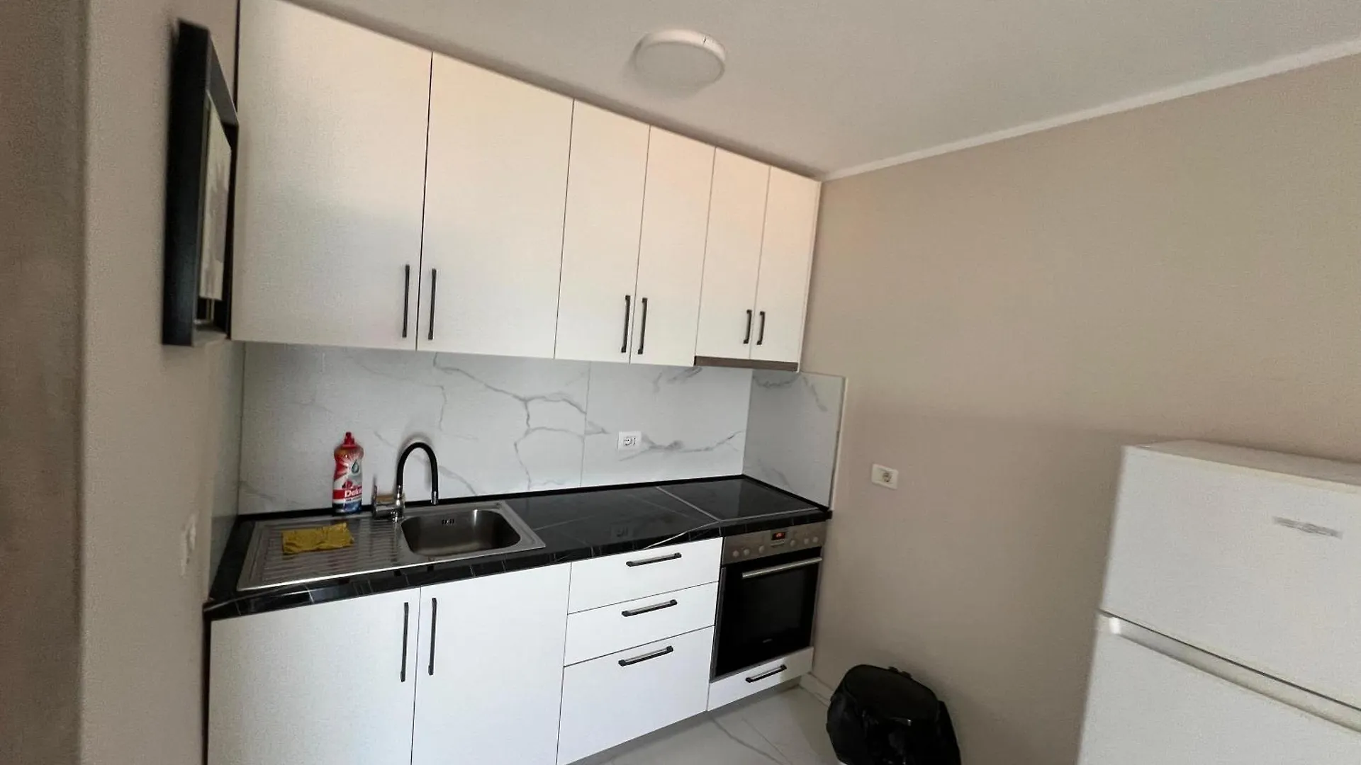 Seaside Escape Apartments Dıraç